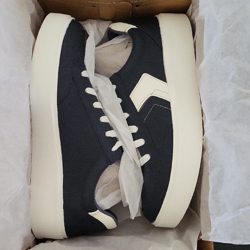 Dr. Scholl's Navy Blue and White Women's Platform Sneakers